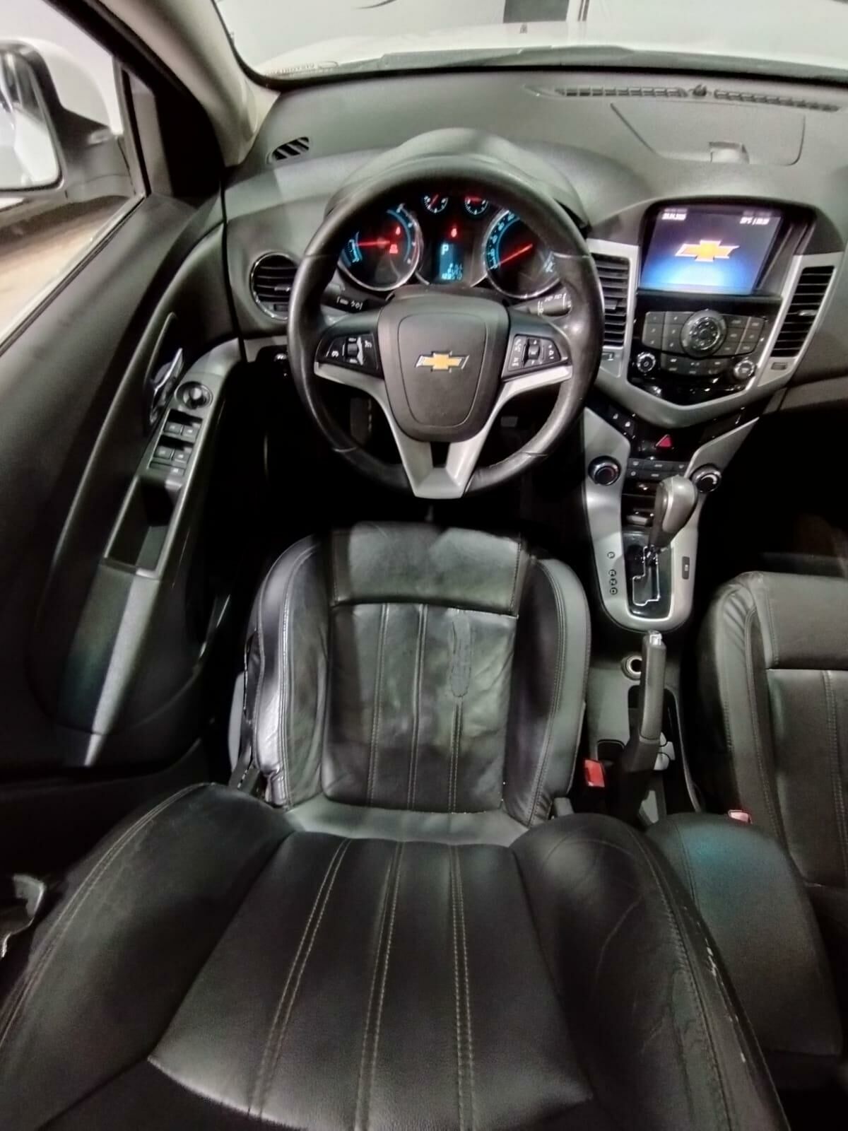 Imagem do veículo  CHEVROLET CRUZE SPORT C/ TETO SOLAR